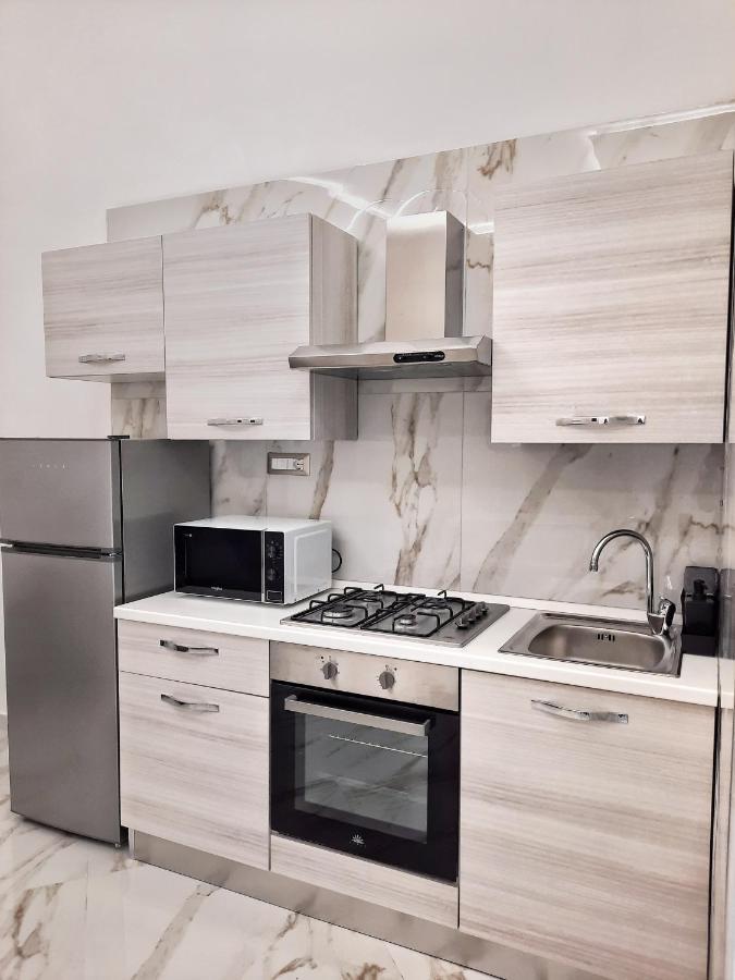 Re Ferdinando Apartment Наполи Екстериор снимка